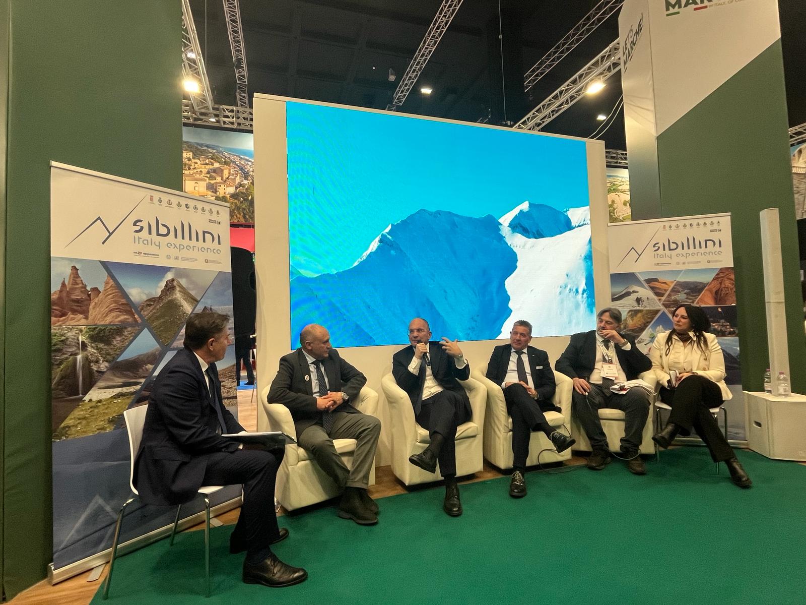Sarnano-alla-BIT-2024-3 Sarnano alla BIT di Milano: riconfermata la Bandiera Arancione e presentati gli sviluppi del consorzio Sibillini Italy Experience